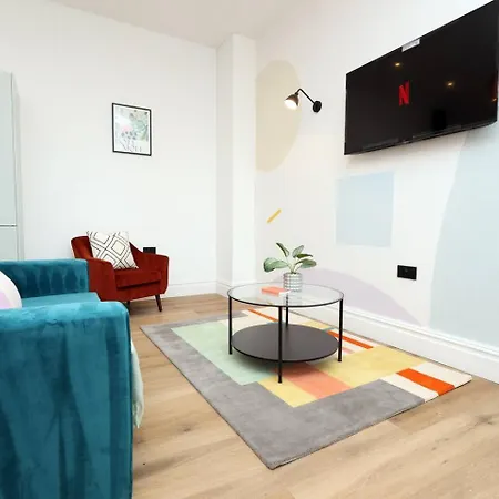 Chic With Parking And Wifi Apartman